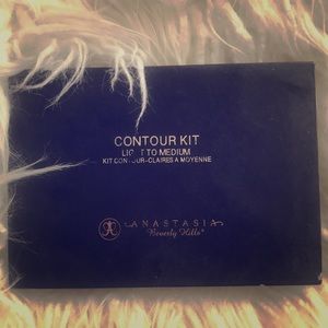 👑ABH CONTOUR KIT👑